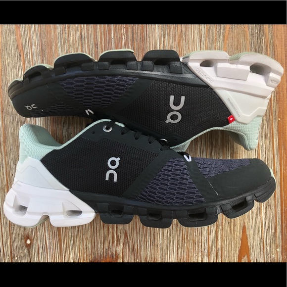 On Running Cloudflyer Womens 8.5 - Picture 8 of 10